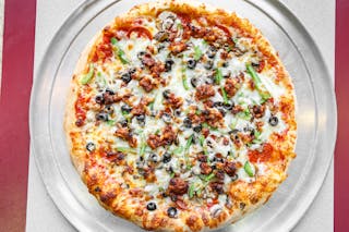 Deluxe Pizza