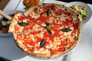 Old Fashioned Margherita Pizza