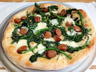 Broccoli Rabe   Round Pizza
