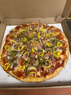 Deluxe Pizza