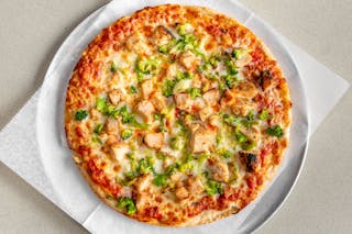 Chicken & Broccoli Pizza
