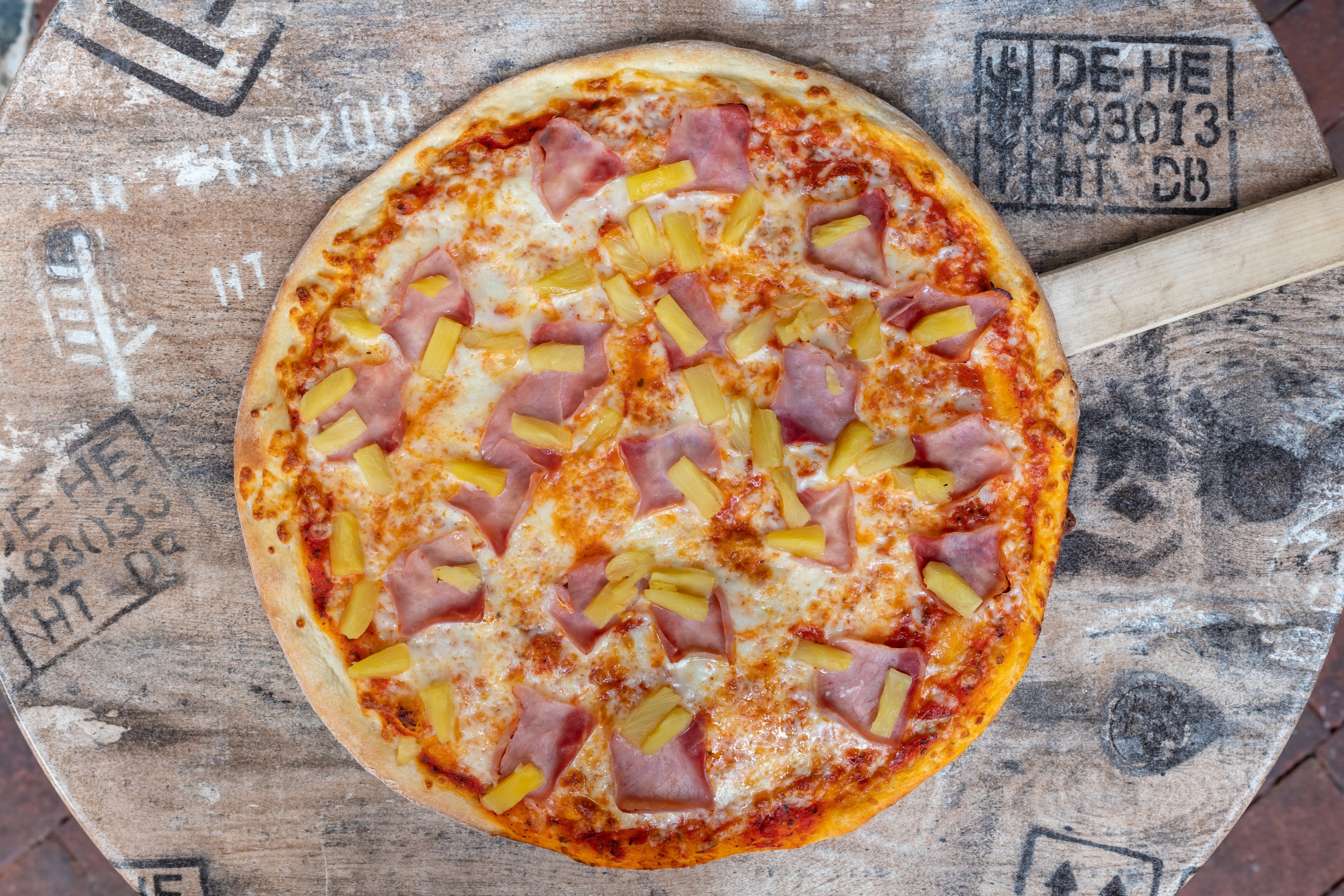 Hawaiian Pizza