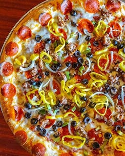 Deluxe Pizza