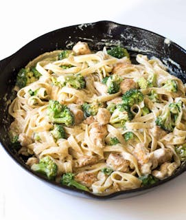 Chicken Broccoli Alfredo Pasta