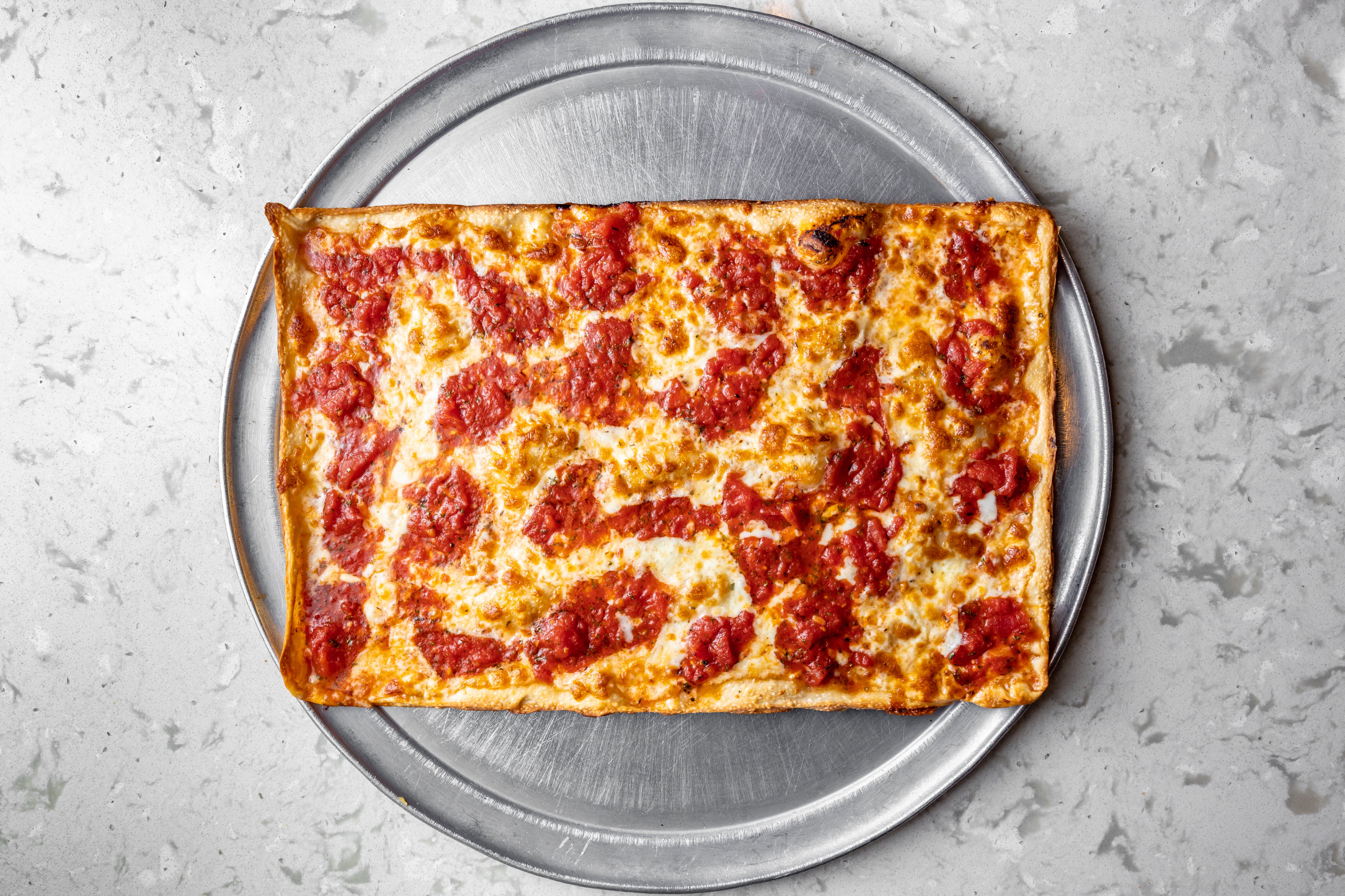 Vinnie's Mulberry Street - Pizza restaurant in Jericho, NY