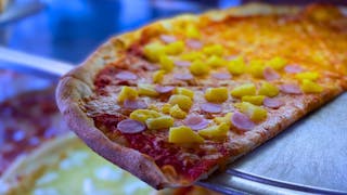 Hawaiian Pizza