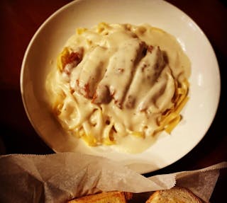 Fettuccine Alfredo