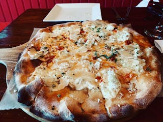 Nonna Cesina Pizza