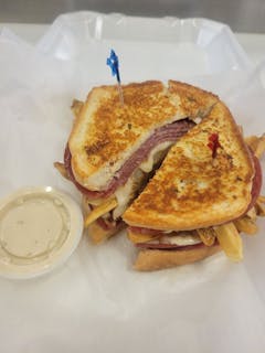 Johnni's Salami Sandwich