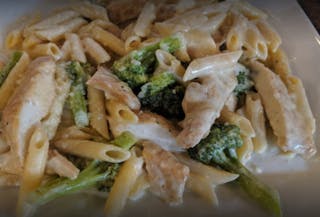 Chicken & Broccoli Alfredo
