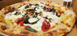 Tre Colore Margarita Pizza