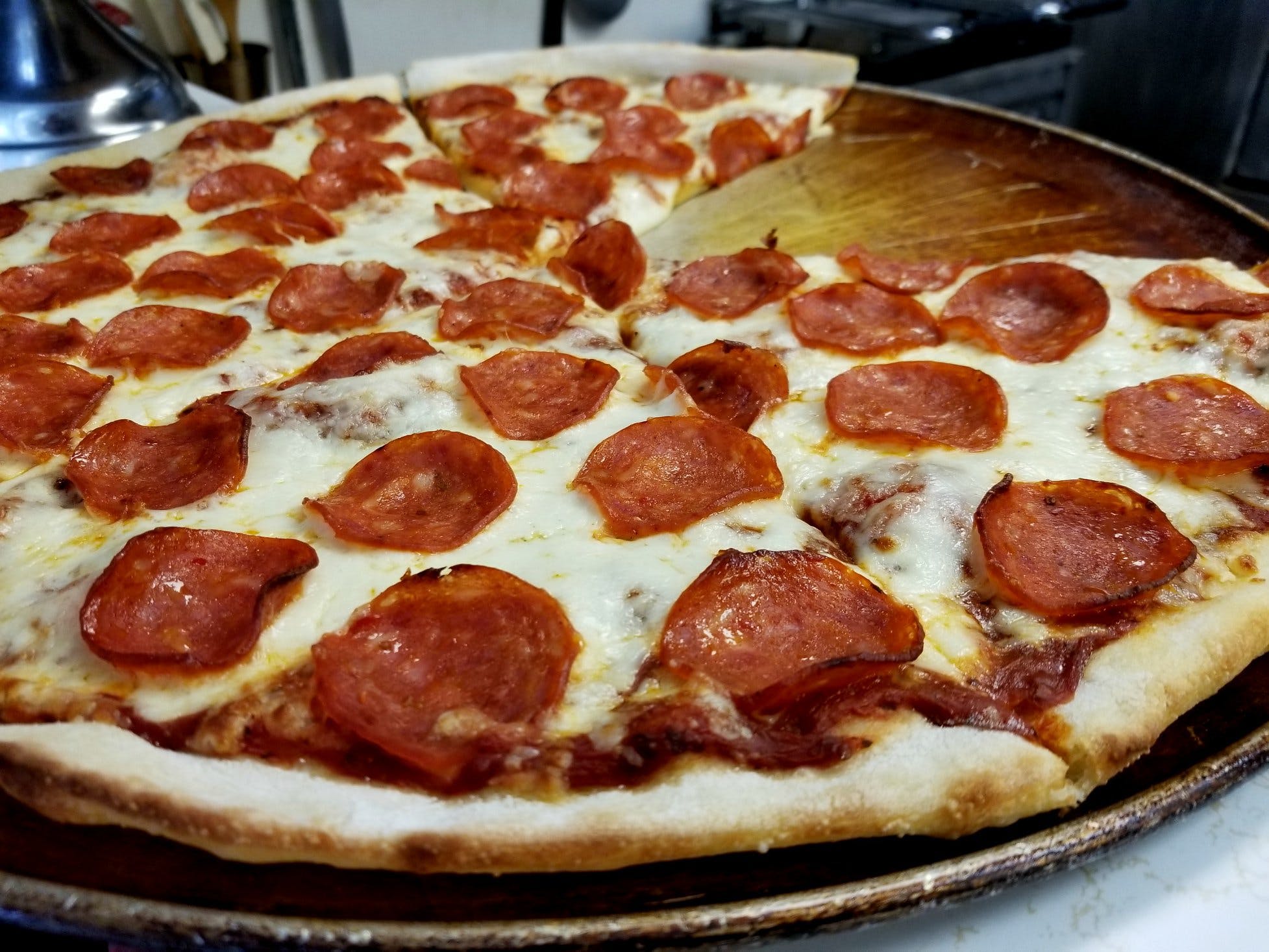john.mastroianni1's Pizza Review at Papa Luigi Pizzeria