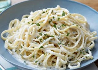 Linguine with Alfredo Sauce