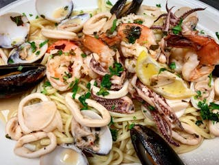 Linguine Dolce Mare with Arrabiata  Sauce
