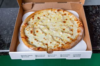 Chicken Alfredo Pizza
