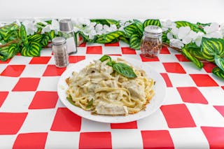 Pasta with Chicken Alfredo Sauce