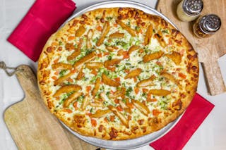 Hand Tossed White Chicken Broccoli & Tomato Pizza
