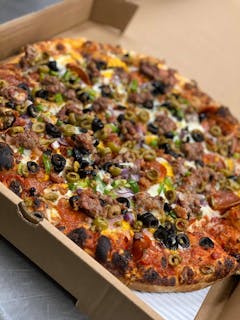 Deluxe Pizza