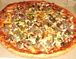Deluxe Pizza