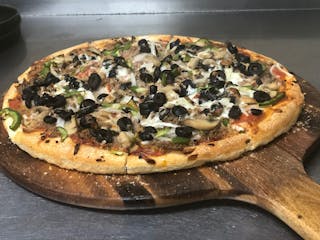 Christos Special Pizza