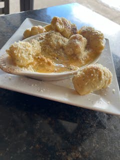 Buffalo Chicken dip w/knots