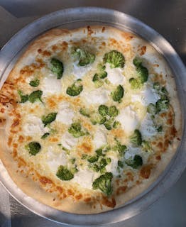 Broccoli White Pizza