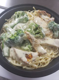 Chicken, Broccoli Alfredo Pasta
