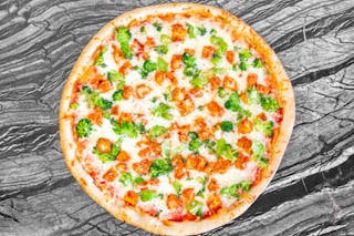 Chicken Pizza with Broccoli