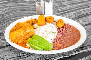 Pollo Guisado