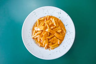 Penne Vodka with Chicken Lunch