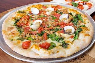 Spinach, Tomato & Clams Pizza