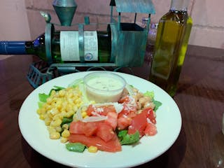 Classic Fresh House Salad