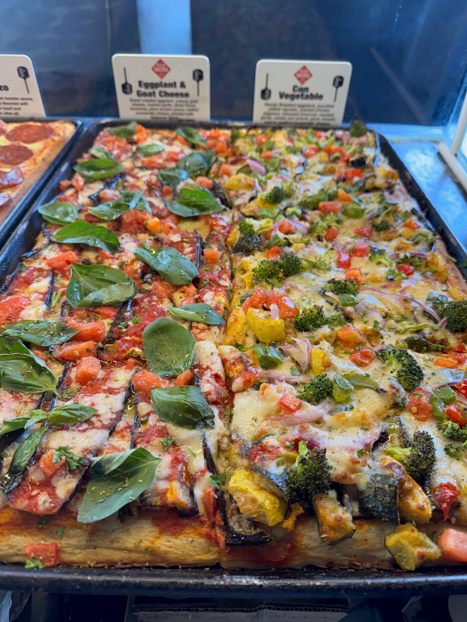 Con Vegetable Pizza 