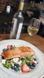 Berries Goat Cheese & Walnuts Salad