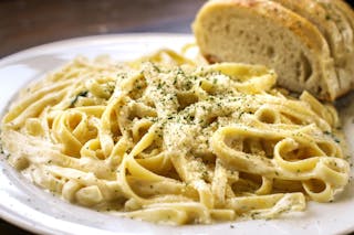 Fettuccine Alfredo
