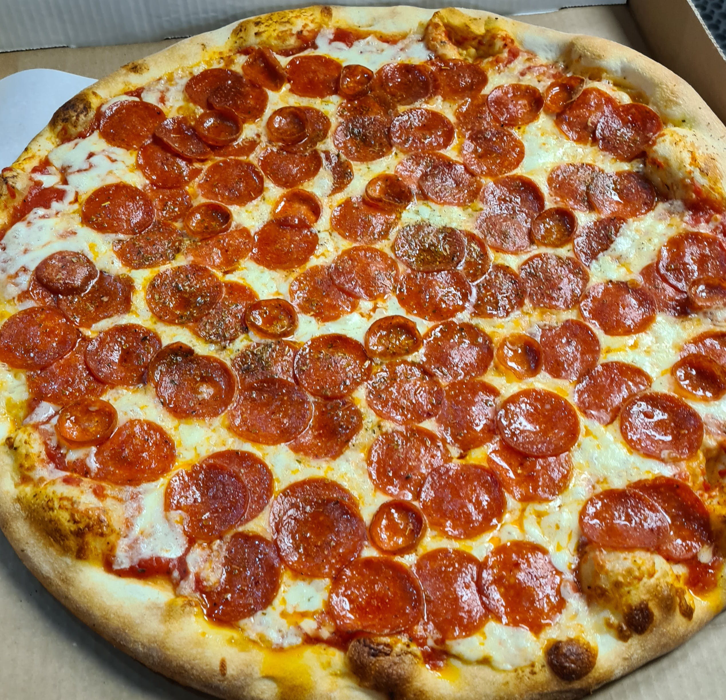 Pepperoni pizza