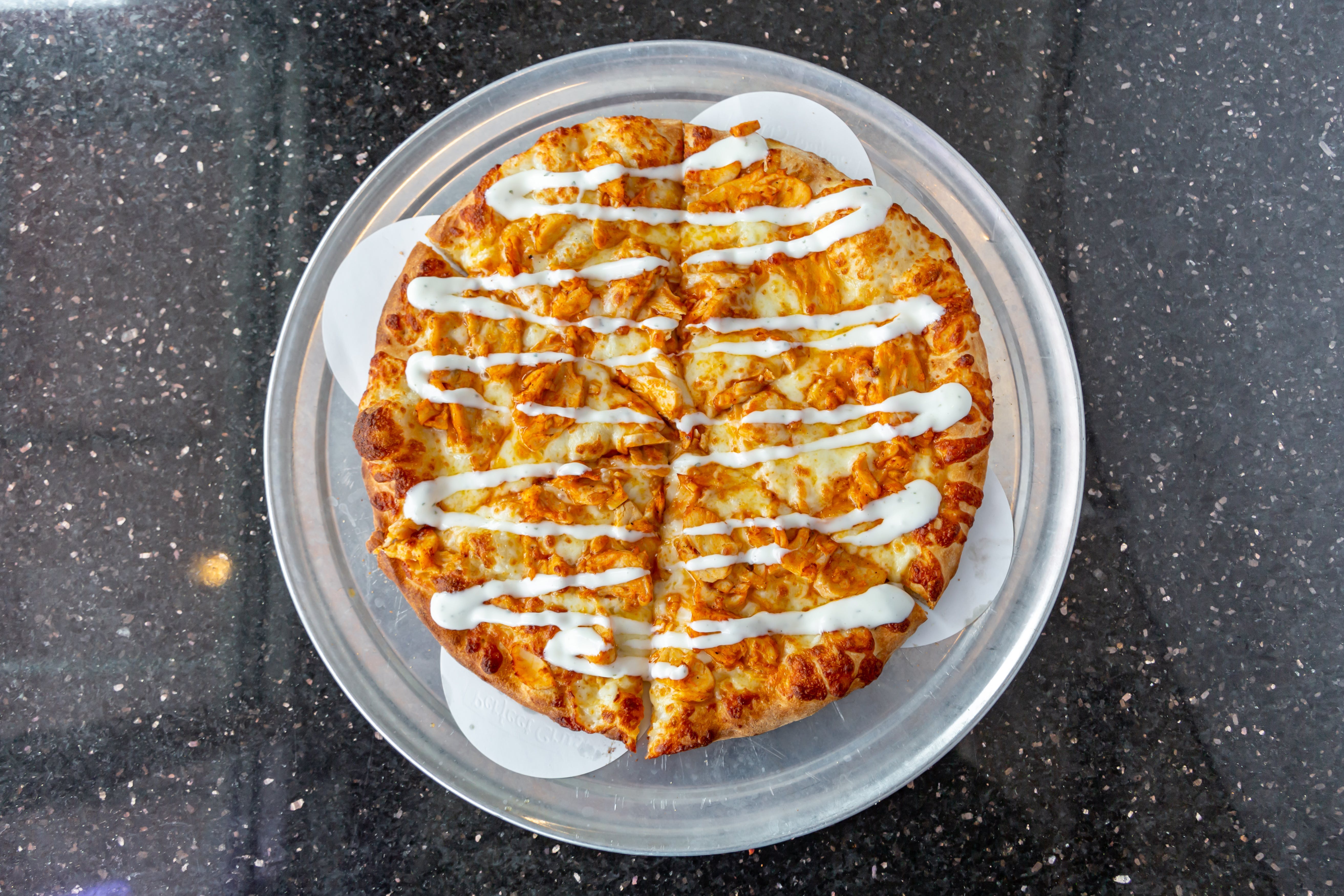 BUFFALO CHICKEN PIZZA
