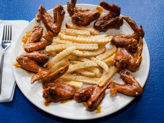 Wings with Fries