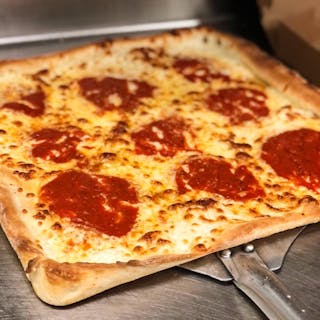 Nonna’s Style Pizza