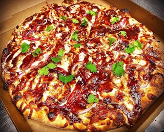 Let's BBQ Pizza