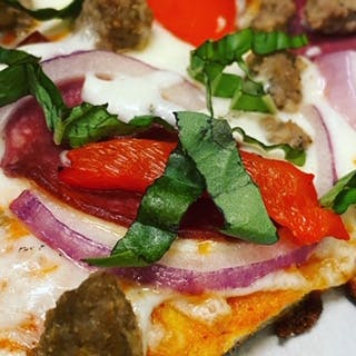 Smokin’ GoodFellas Pizza
