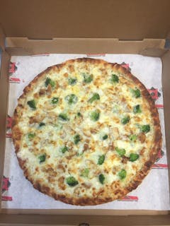 Chicken Broccoli Alfredo Pizza