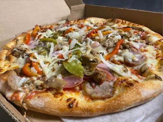 Mak's Special Pizza
