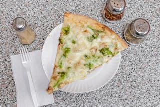 Chicken Broccoli Alfredo Pizza