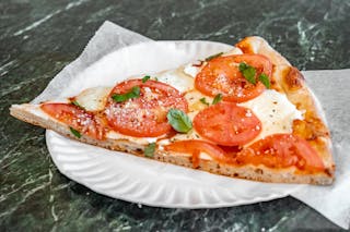 Fresh Mozzarella, Tomato & Basil Pizza