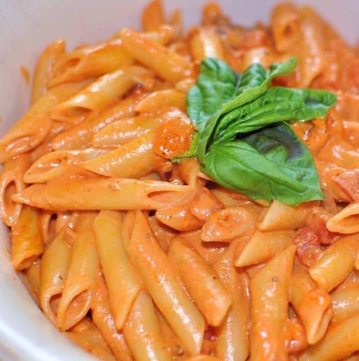 Order Penne Vodka - Pasta food online from Grandes Bella Cucina store, Palm Beach Gardens on bringmethat.com