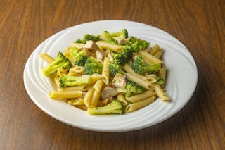 Penne with Chicken & Broccoli