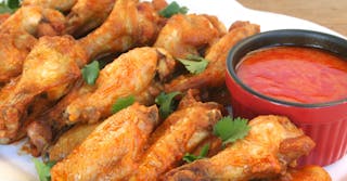 8 Chicken Wings