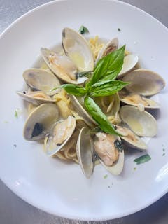 Linguini with Clam Sauce