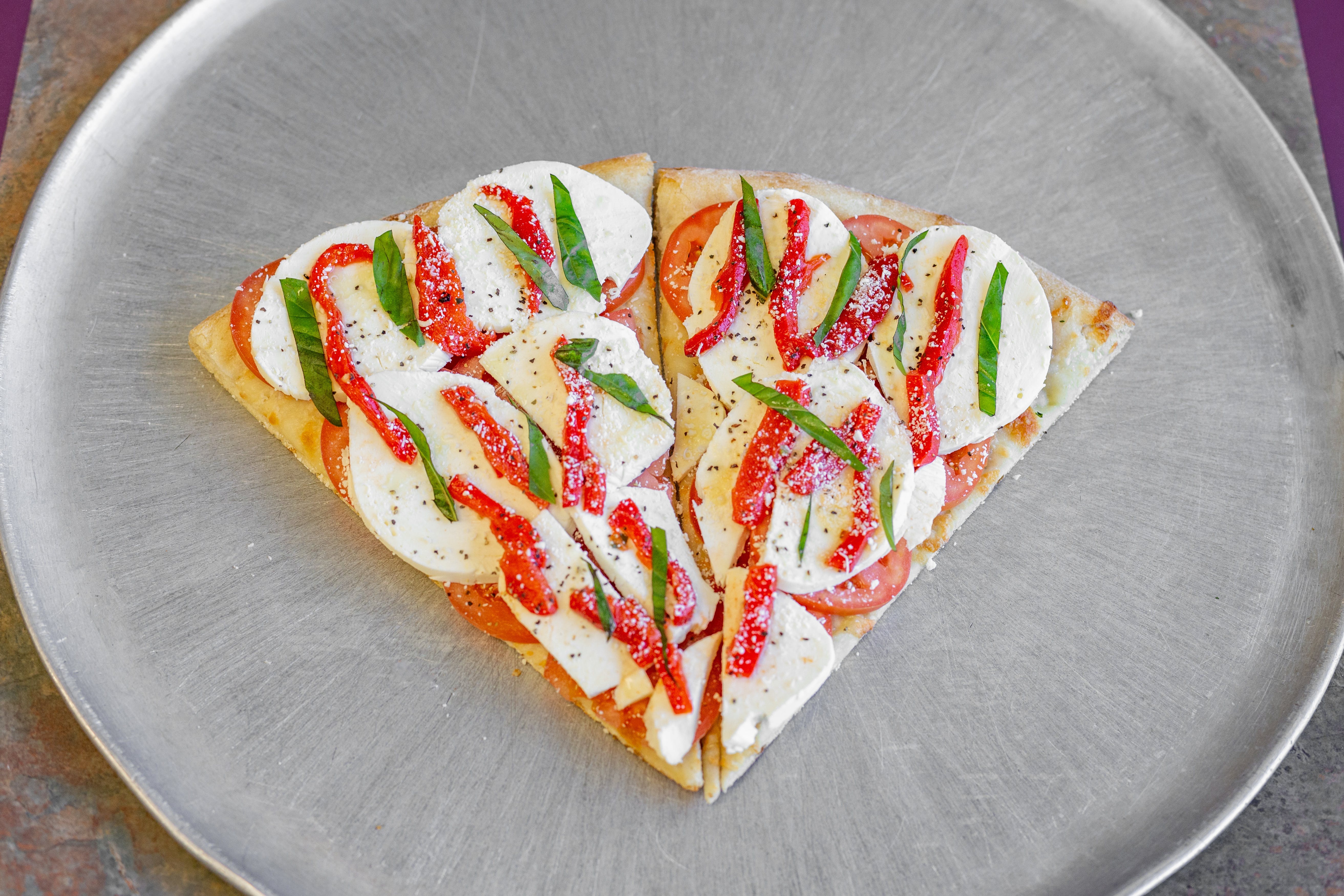 Fresh Mozzarella Pizza